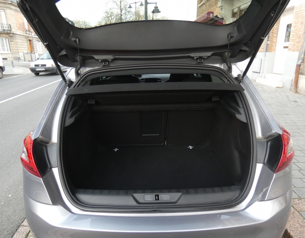 Peugeot 308 — 22